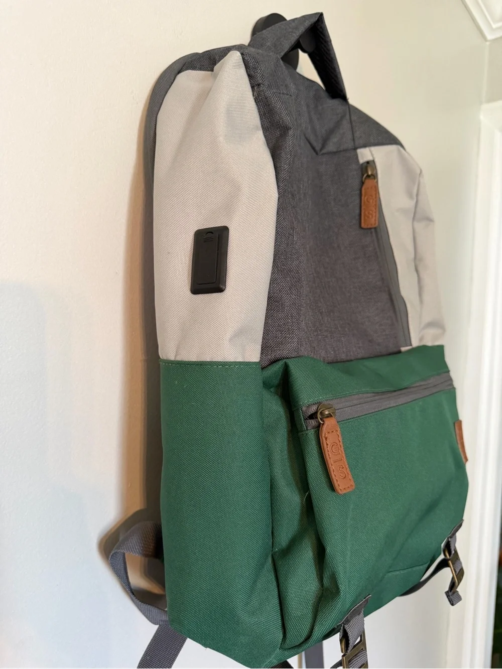 General Supply Goods + Co Commuter Daypack Backpack with USB Port – Green & Gray